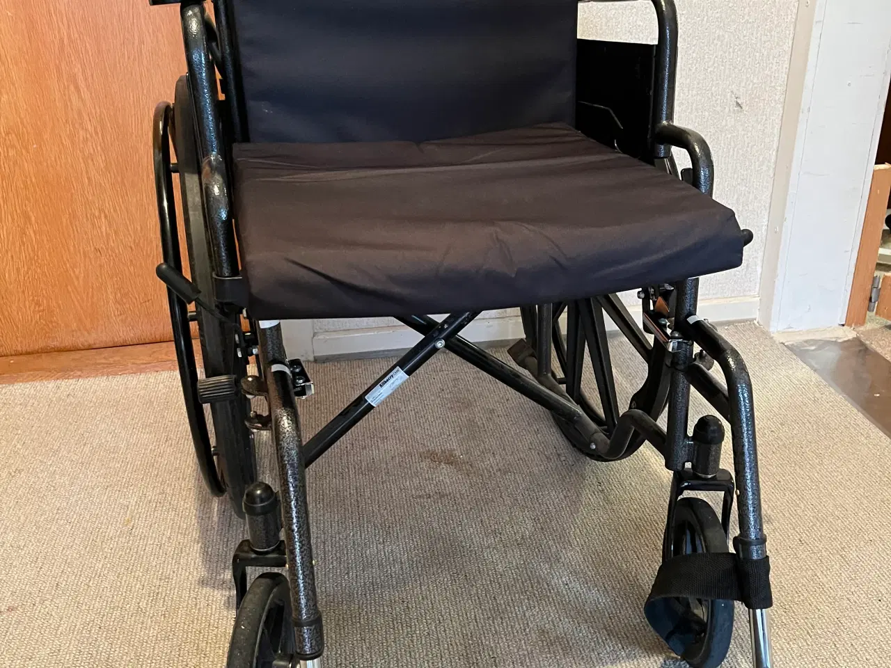 Billede 2 - Kørestol komplet sædebredde 45