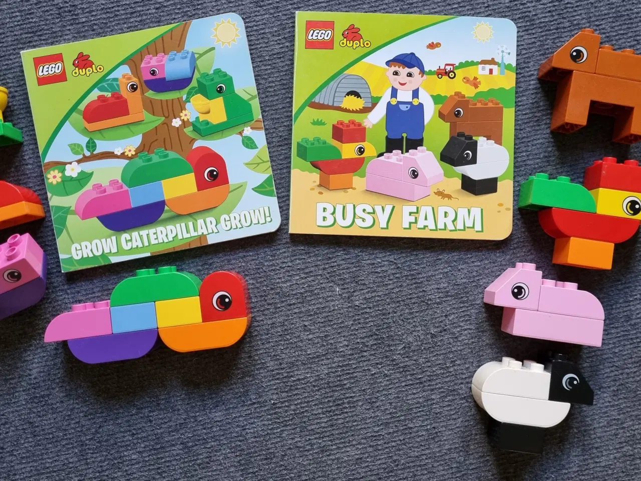 Billede 1 - DUPLO Busy farm og Caterpillar, bøger + klodser