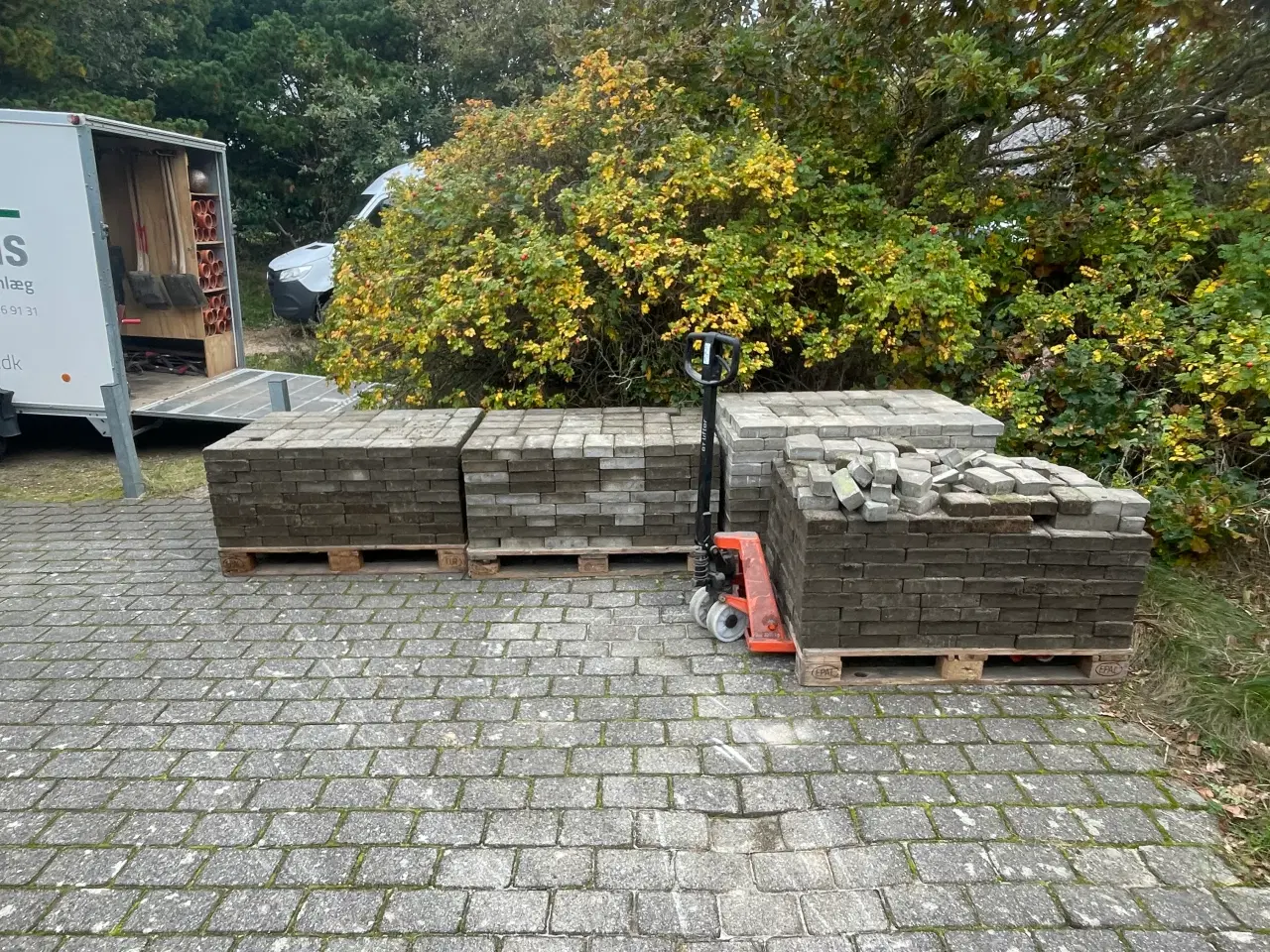 Billede 4 - GRATIS fine herregårdsten bortgives ved afhentning