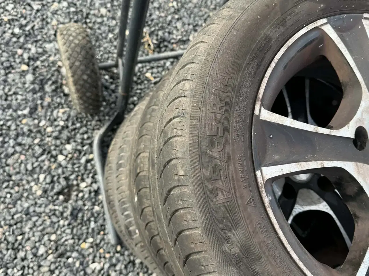 Billede 1 - 14" Alufælge med Michelin Energy saver sommerdæk