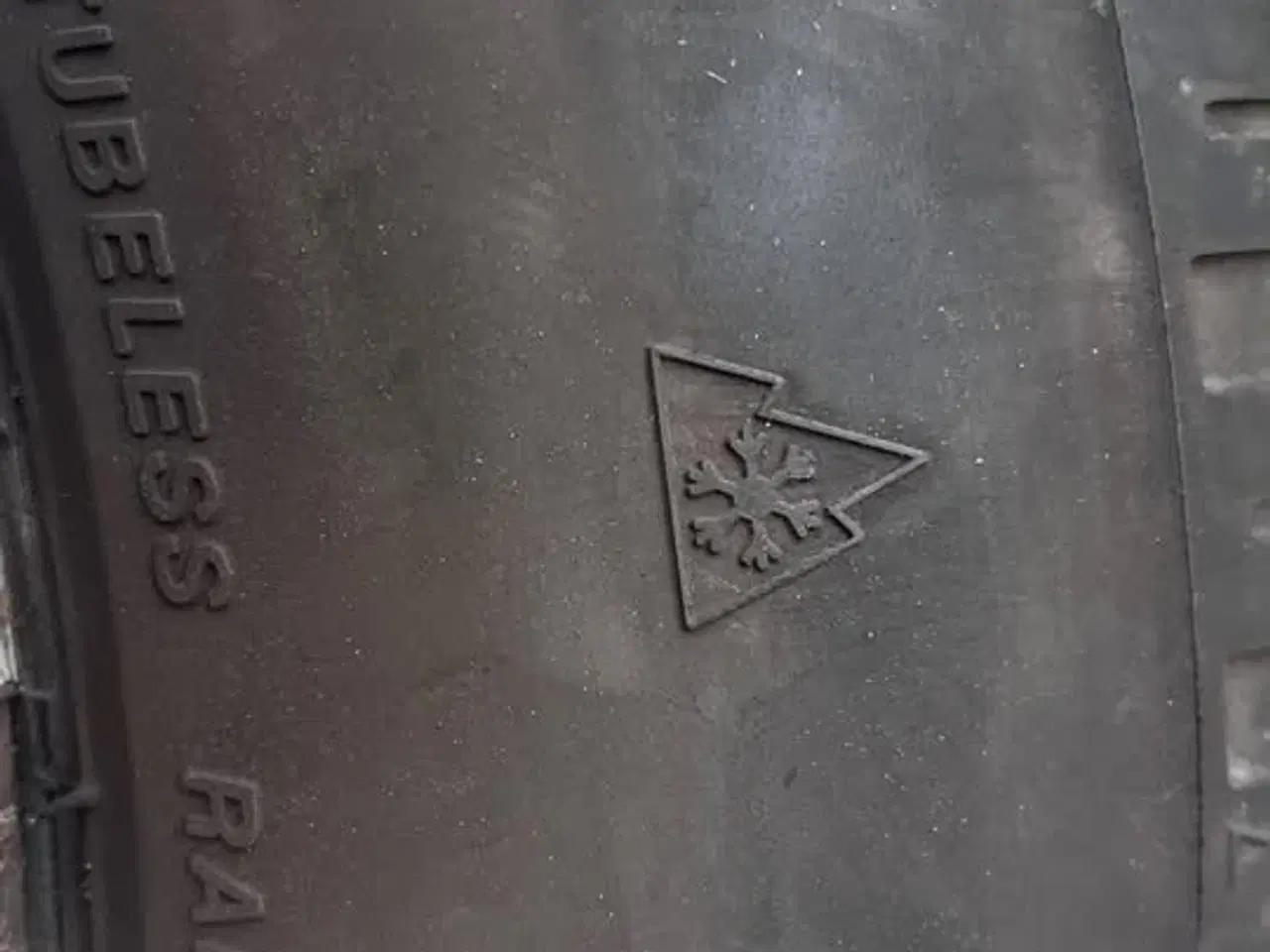 Billede 4 - Vinterdæk 195/65 R15 Firestone Winterhawk 950 kr.