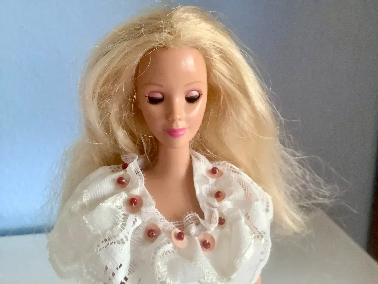 Billede 1 - Vintage Barbie som kan lukke og åbne øjne.