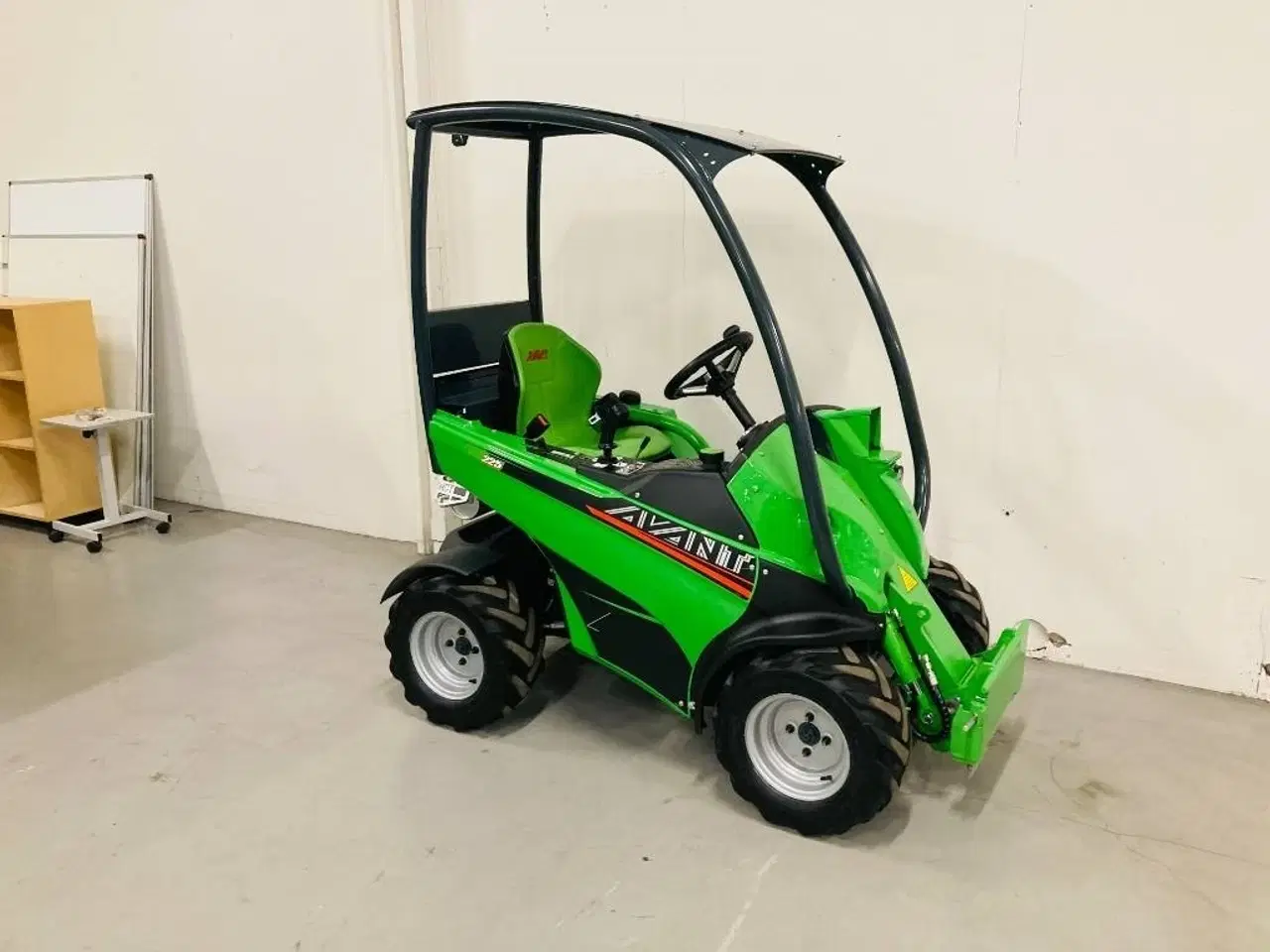 Billede 1 - Avant 225