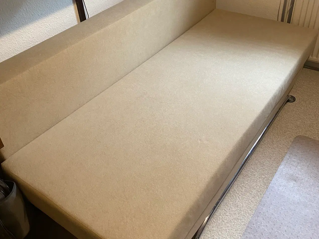 Billede 3 - Sovesofa med magasin 