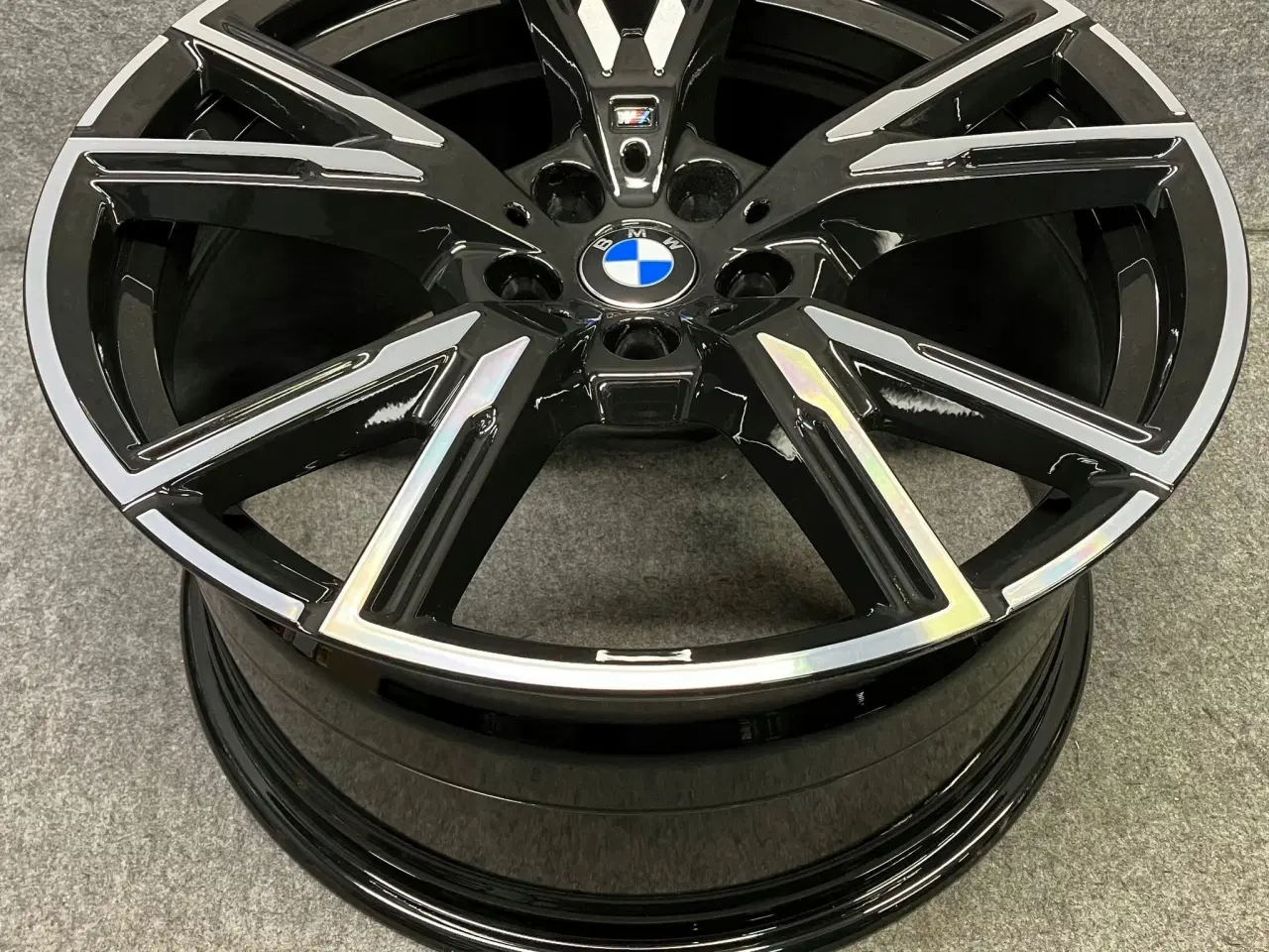 Billede 1 - ALUFÆLGE BMW 2 G42 893M 19"