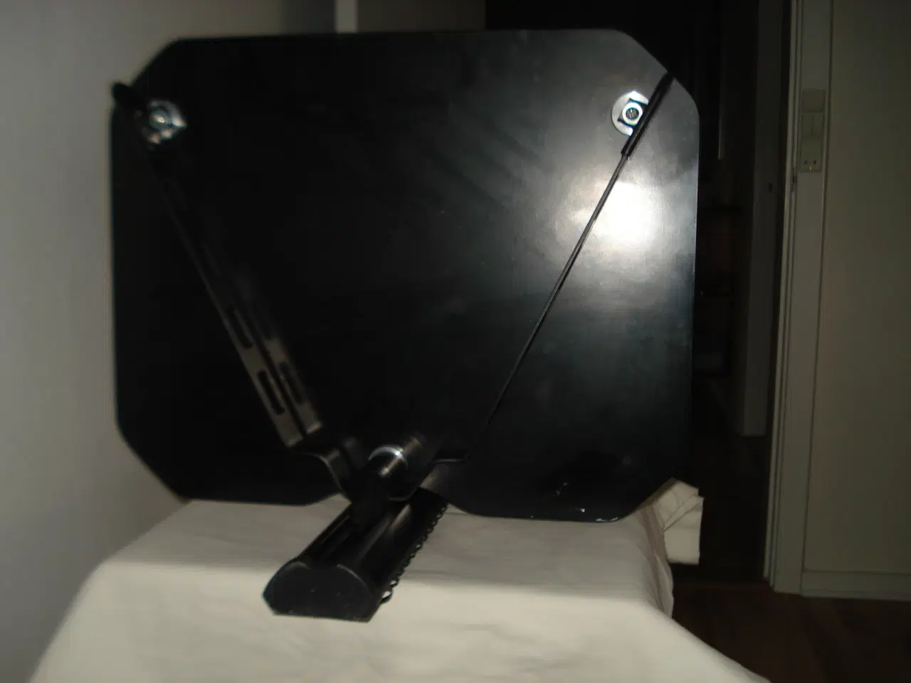 Billede 2 - TV bord med glas plader