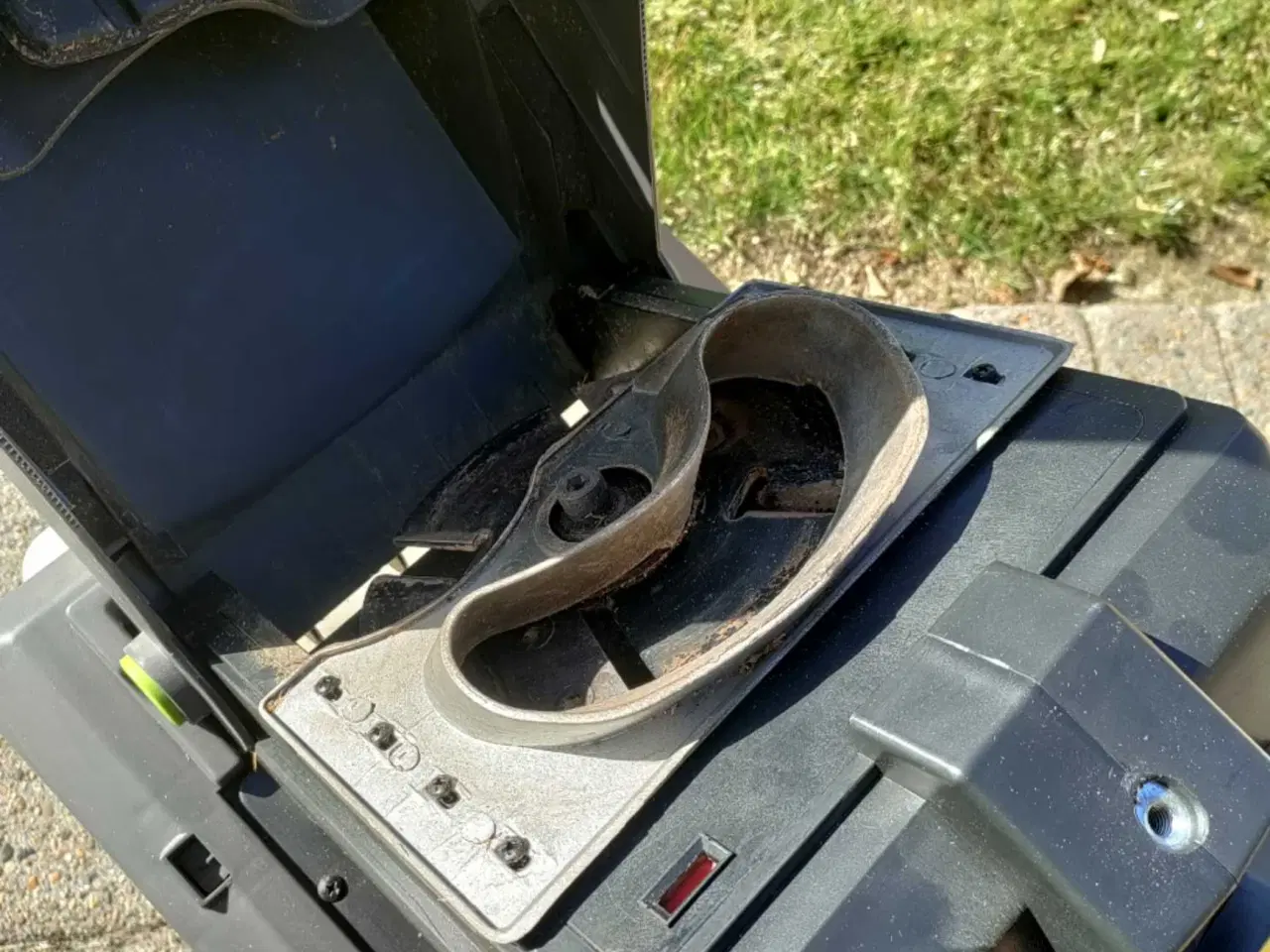 Billede 3 - Grouw Kompostkværn sælges.