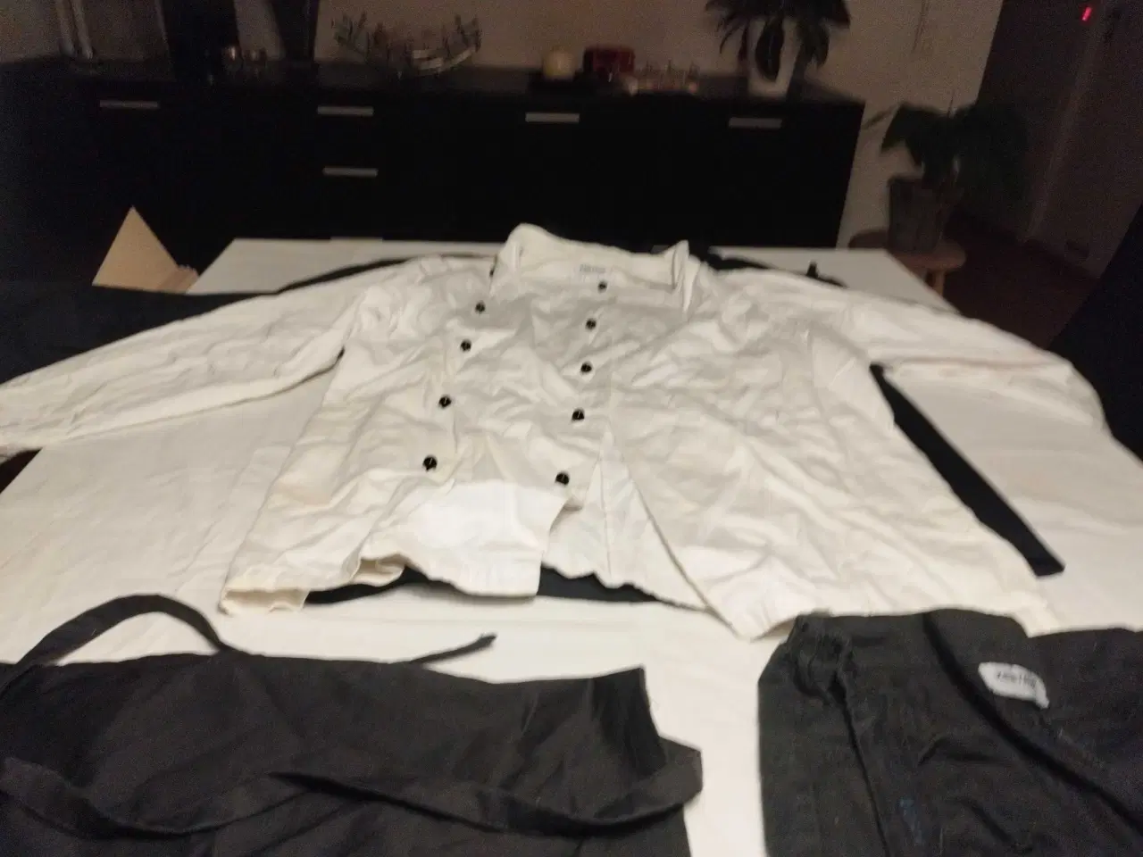 Billede 4 - Kokke tøj til grundforløb