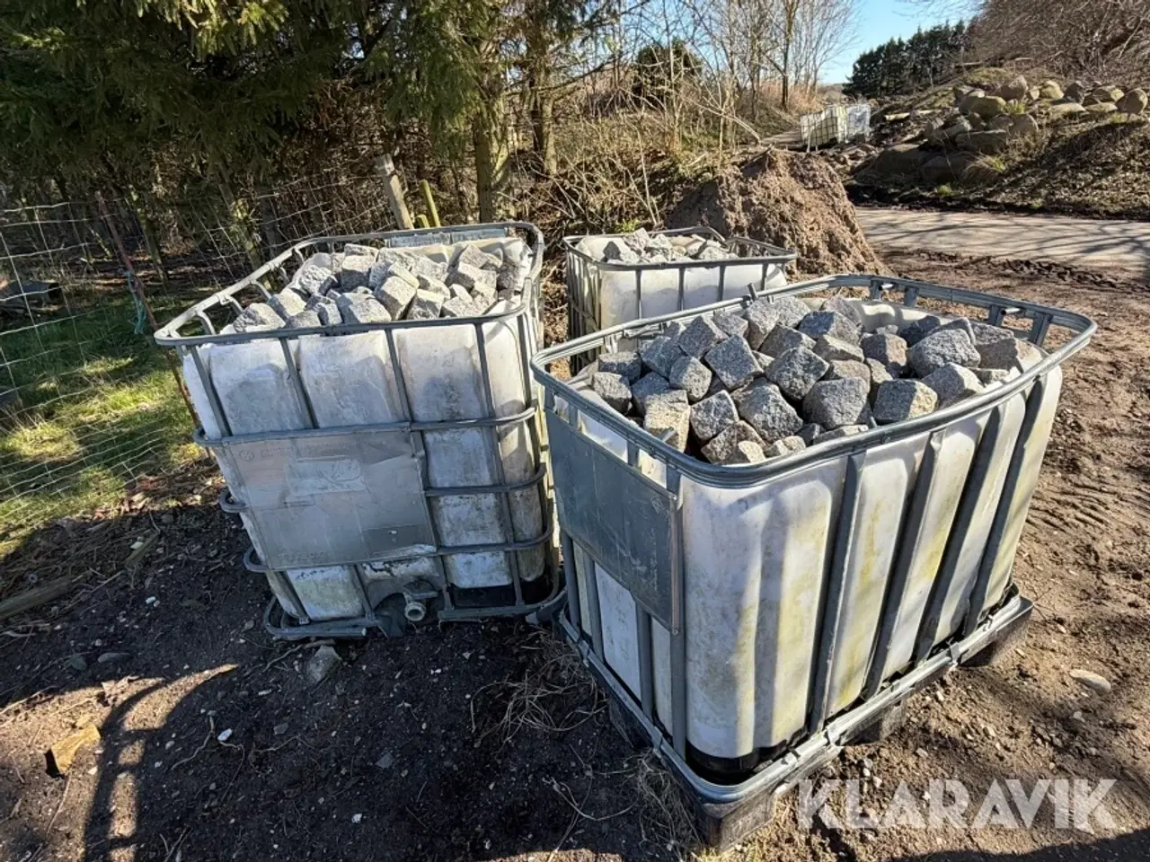 Billede 8 - Palletank med chaussésten 3 styk