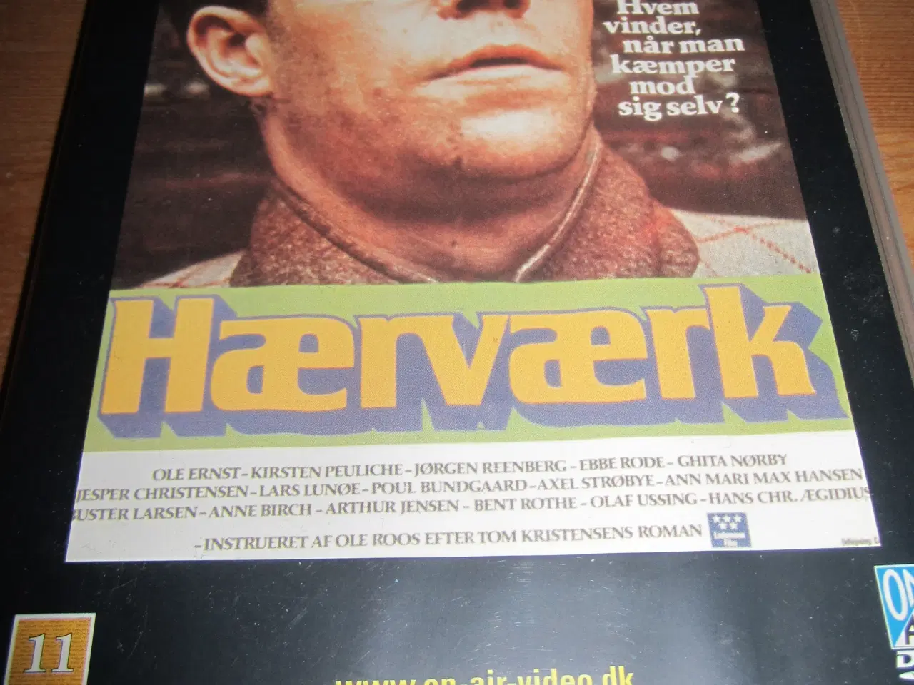 Billede 1 - HÆRVÆRK. BYD. Dansk film 1977.