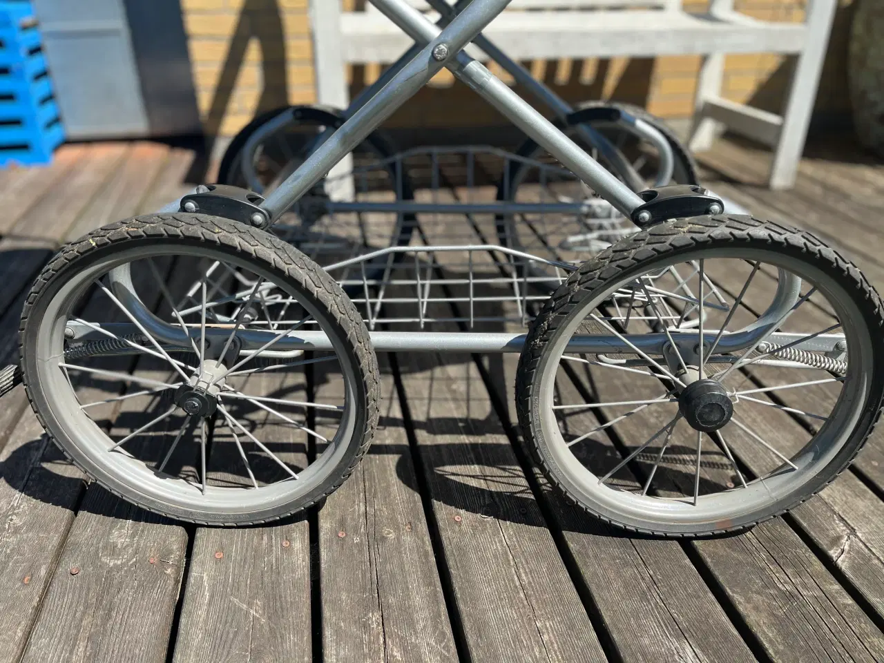 Billede 7 - Odder barnevogn med udstyr 