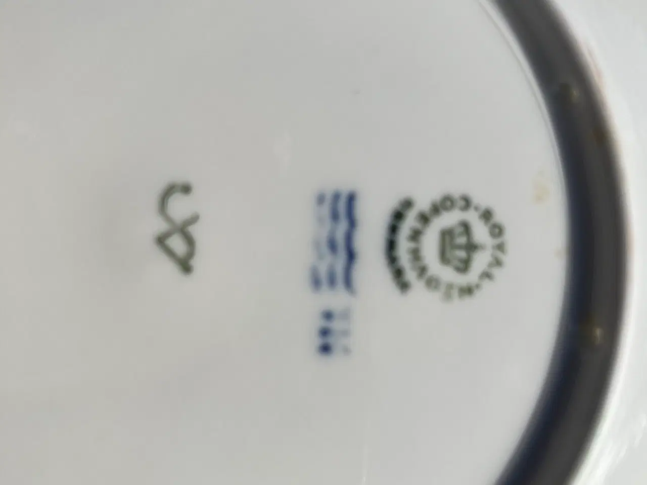 Billede 5 - Jubilæums platter 2 styk royal copenhagen