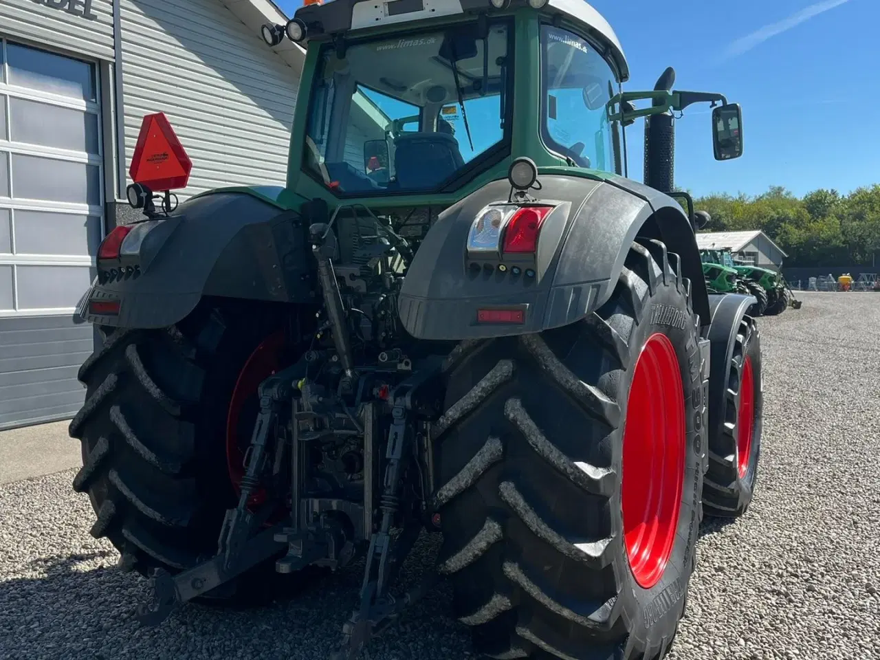 Billede 15 - Fendt 828 Profi model.  Meget flot traktor med nye fordæk.