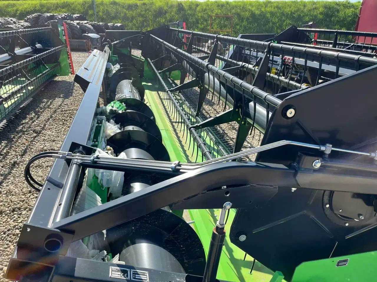 Billede 14 - Deutz-Fahr C7206 With 24feed - 7.2m header. New and unused Combine together with 7.2m header