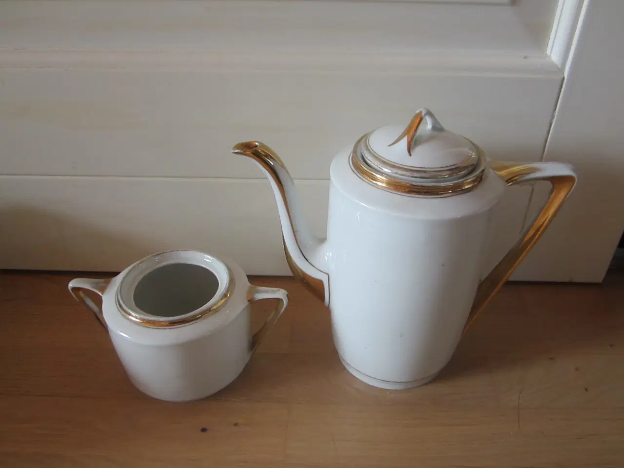 Billede 2 - porcelæns kaffekande og sukkerskål uden låg  pris