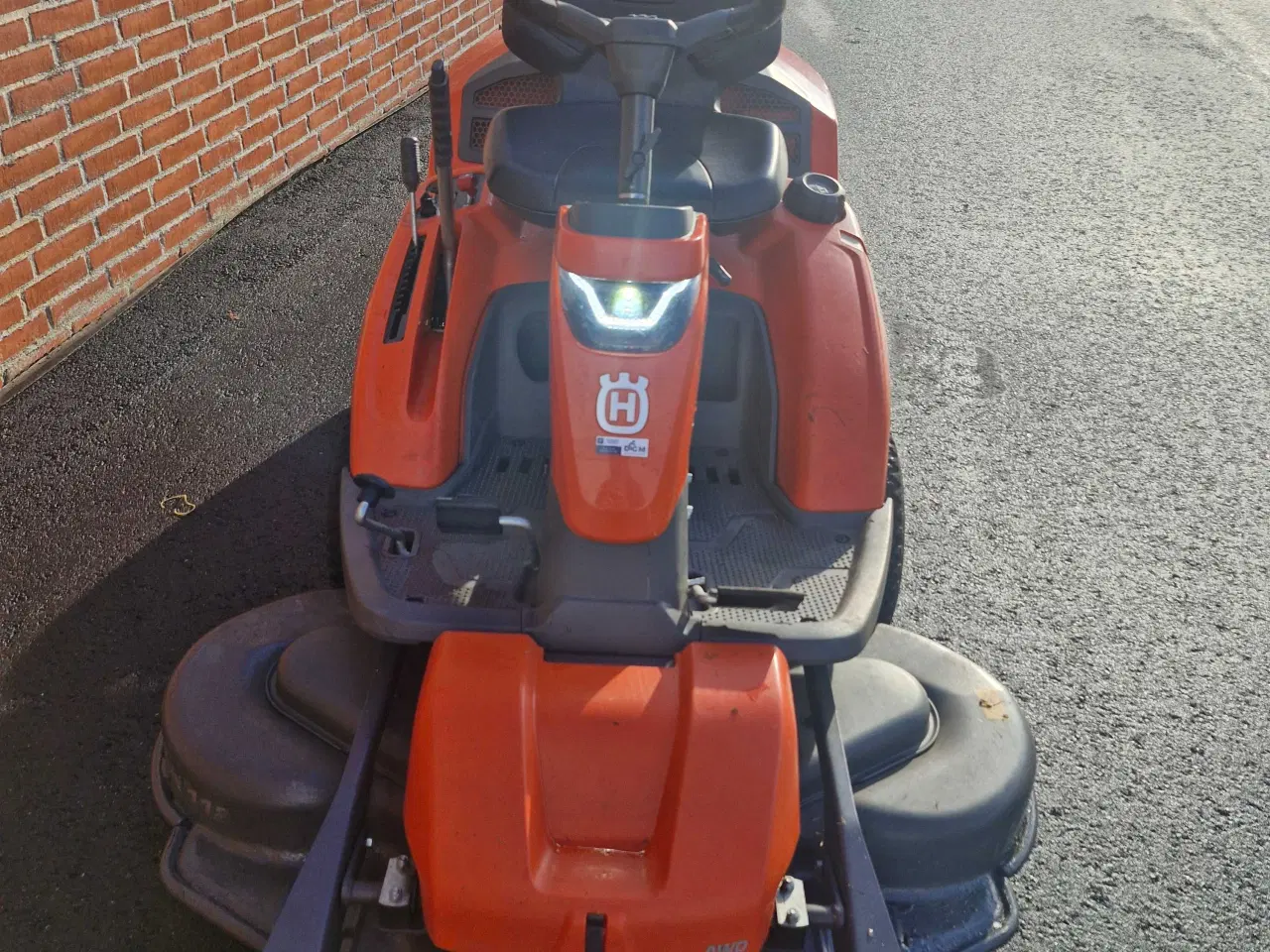 Billede 2 - Husqvarna R316TsX AWD Rider m. 112Combi klippedæk 