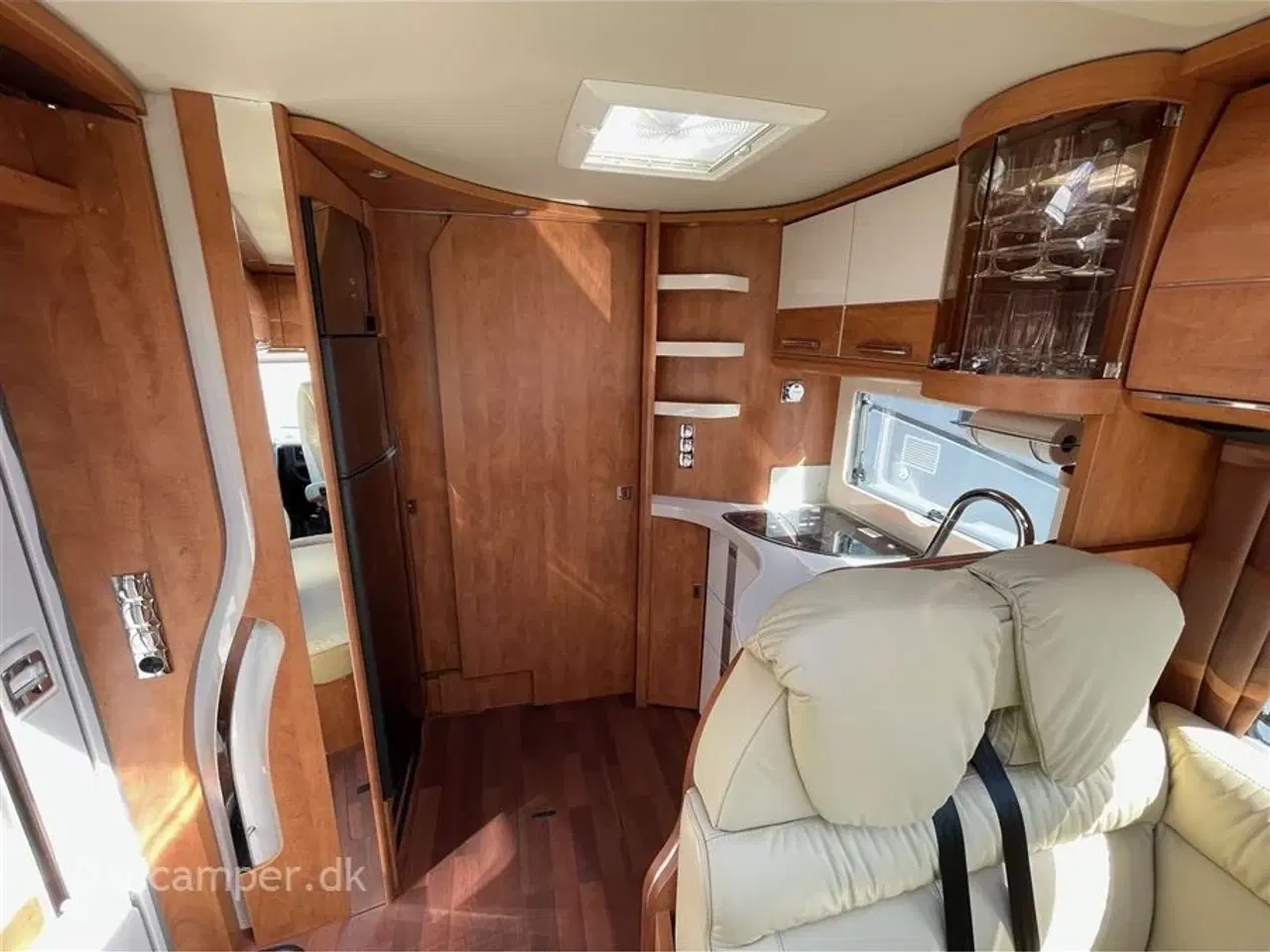 Billede 13 - 2019 - Carthago chic c line   Fiat Carthago Chic C-Line 5.0 – 180 hk | Totalvægt 5.000 kg  Eksklusiv og komfortabel autocamper i absolut topklasse! .