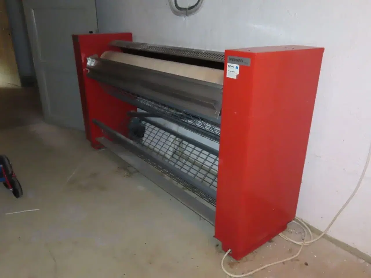 Billede 4 - Tøjpresser/valse NYBORG 180S