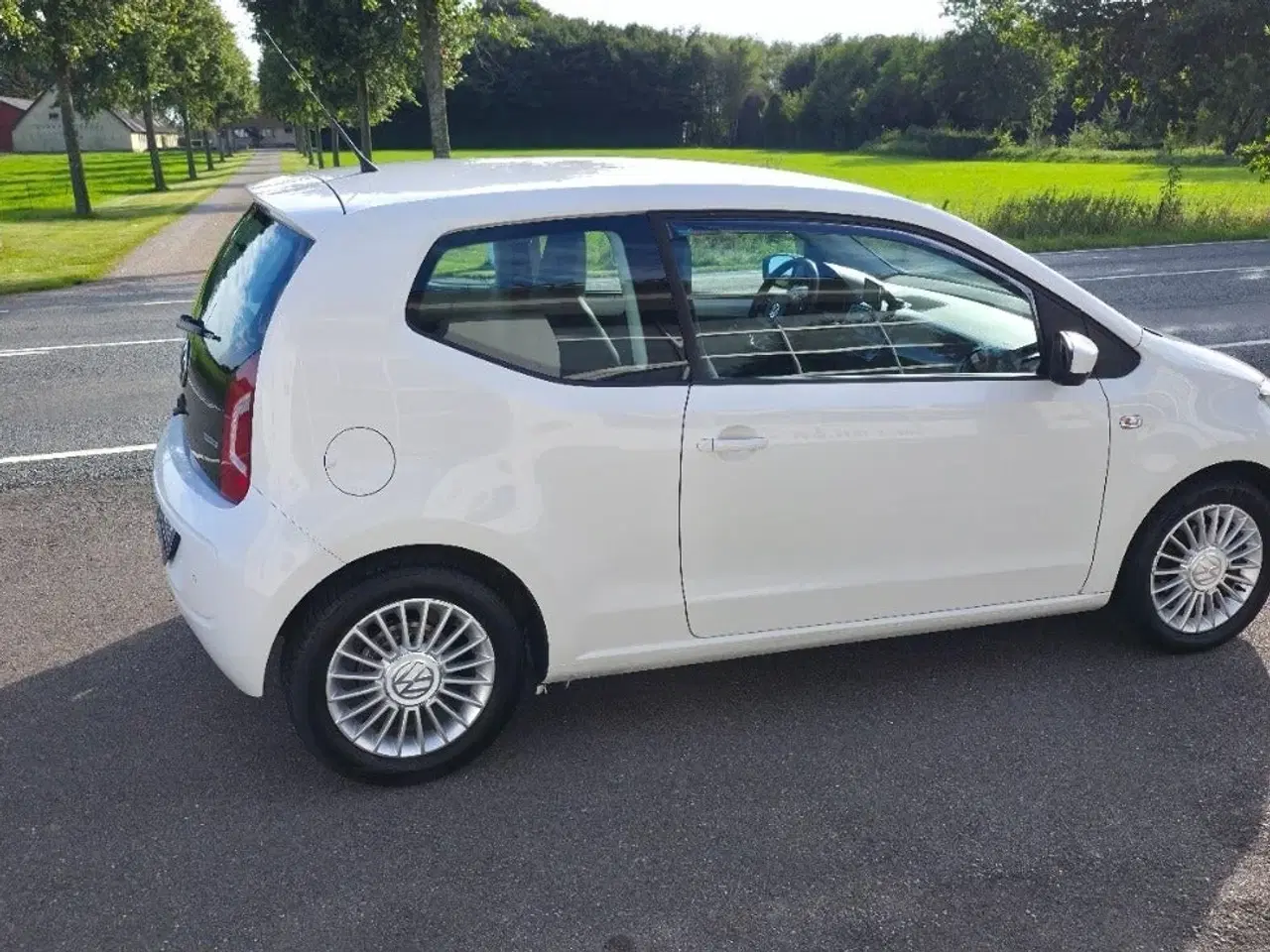 Billede 8 - VW Up! 1,0 75 High Up!