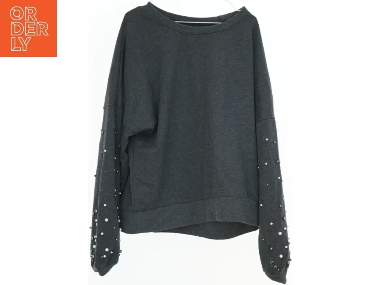Billede 1 - Grå sweatshirt med perler fra emoi (str. S)