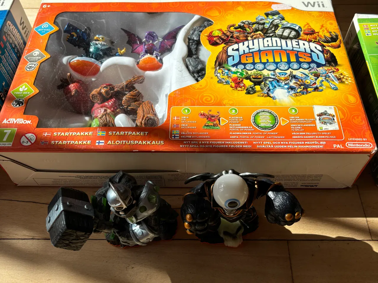 Billede 1 - Skylanders giants - med 2 ekstra figurer