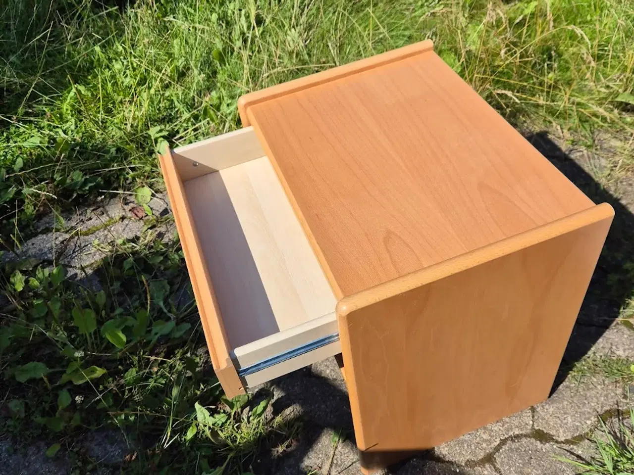 Billede 2 - 2 stk nyere Elevationsseng 90*200 inkl sengeborde 