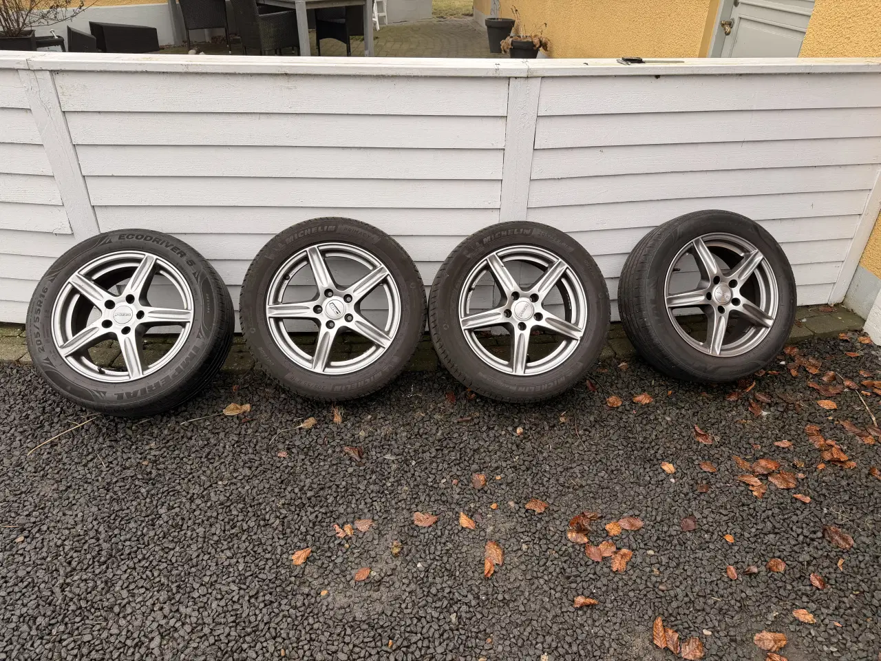 Billede 1 - Alufælge med sommerdæk 5 × 110 16 tommer