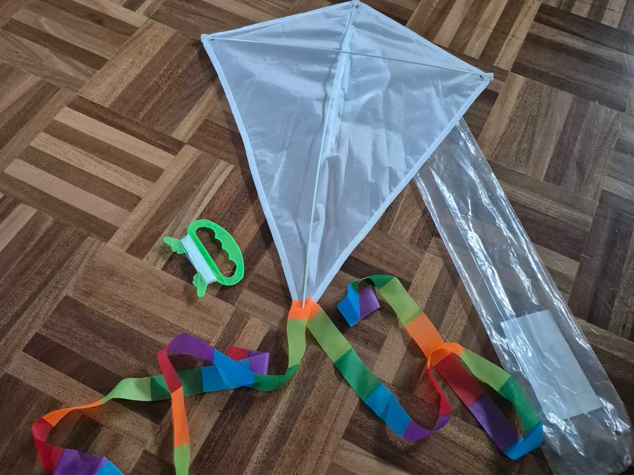 Billede 1 - Ny drage sælges