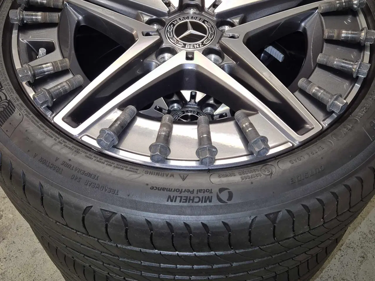 Billede 9 - 5x112 MERCEDES ORIGINAL "AMG" ALUFÆLGE MED NYE SOM