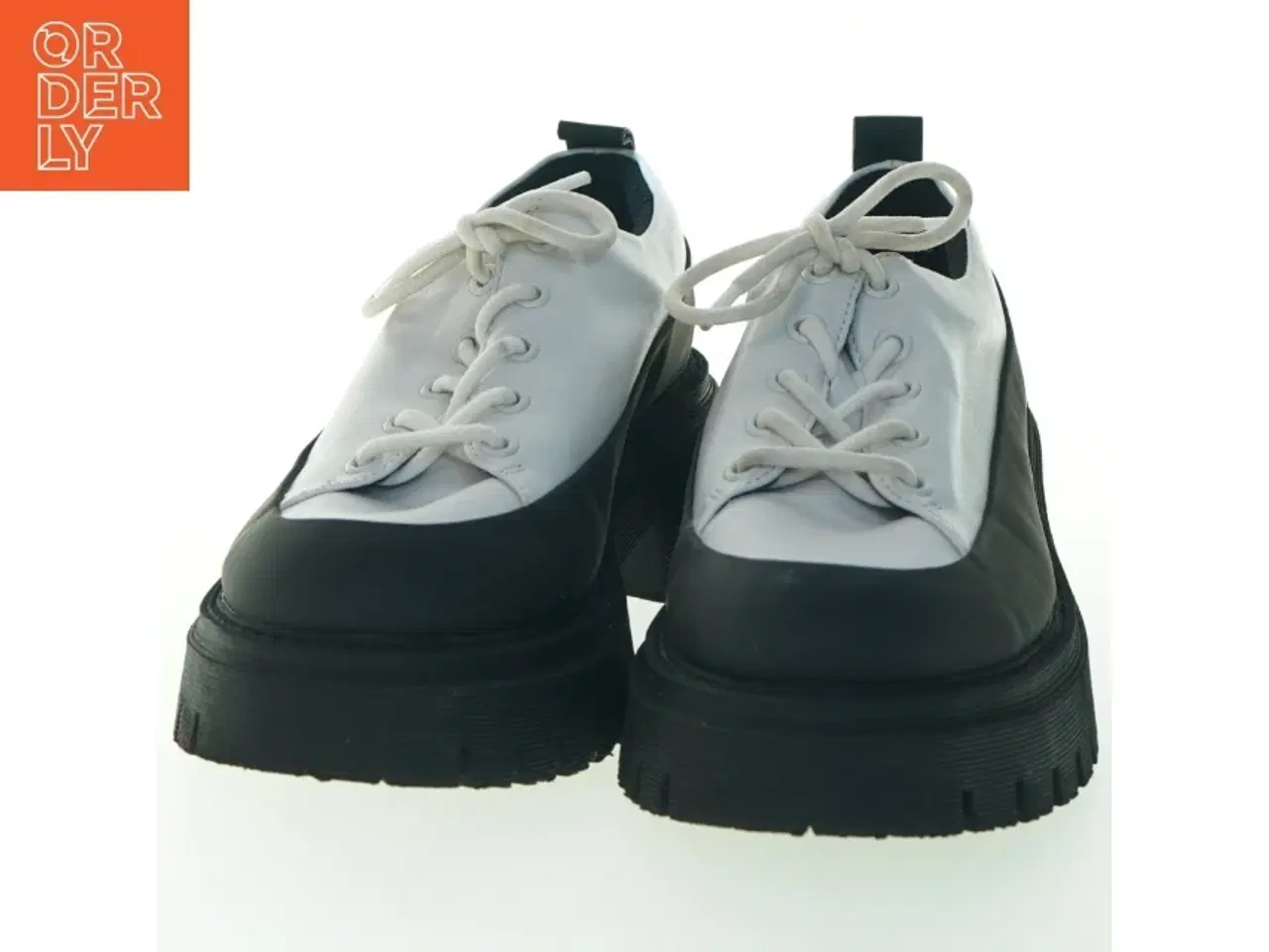 Billede 2 - Platform sko fra Catwalk (str. 39 )