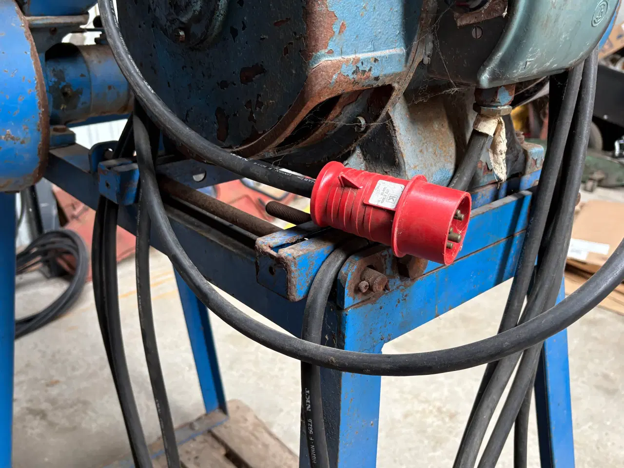 Billede 6 - MICA Kornkværn med ekstra skiver.