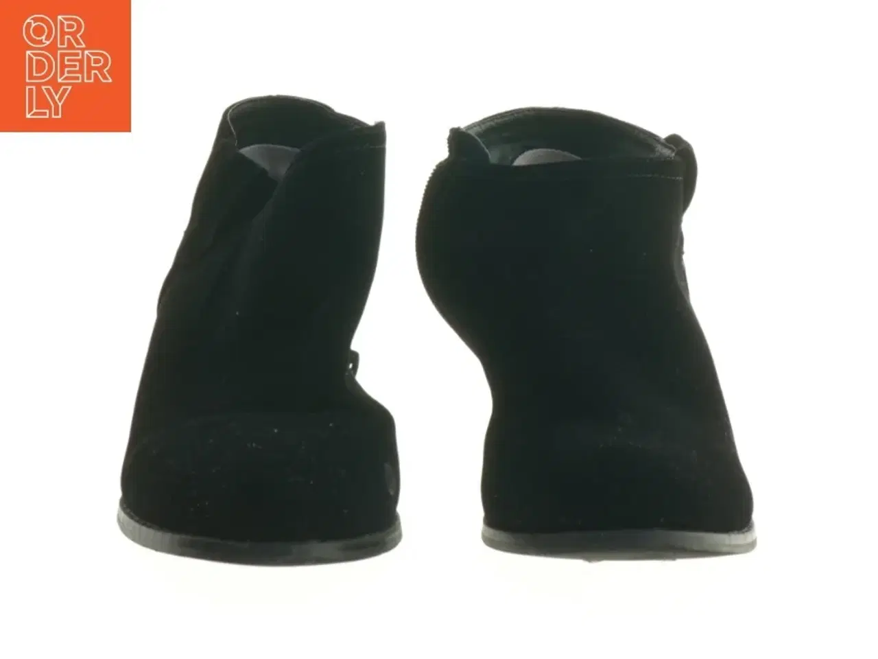 Billede 2 - Sort ankelstøvler med hæl (str. 38 )