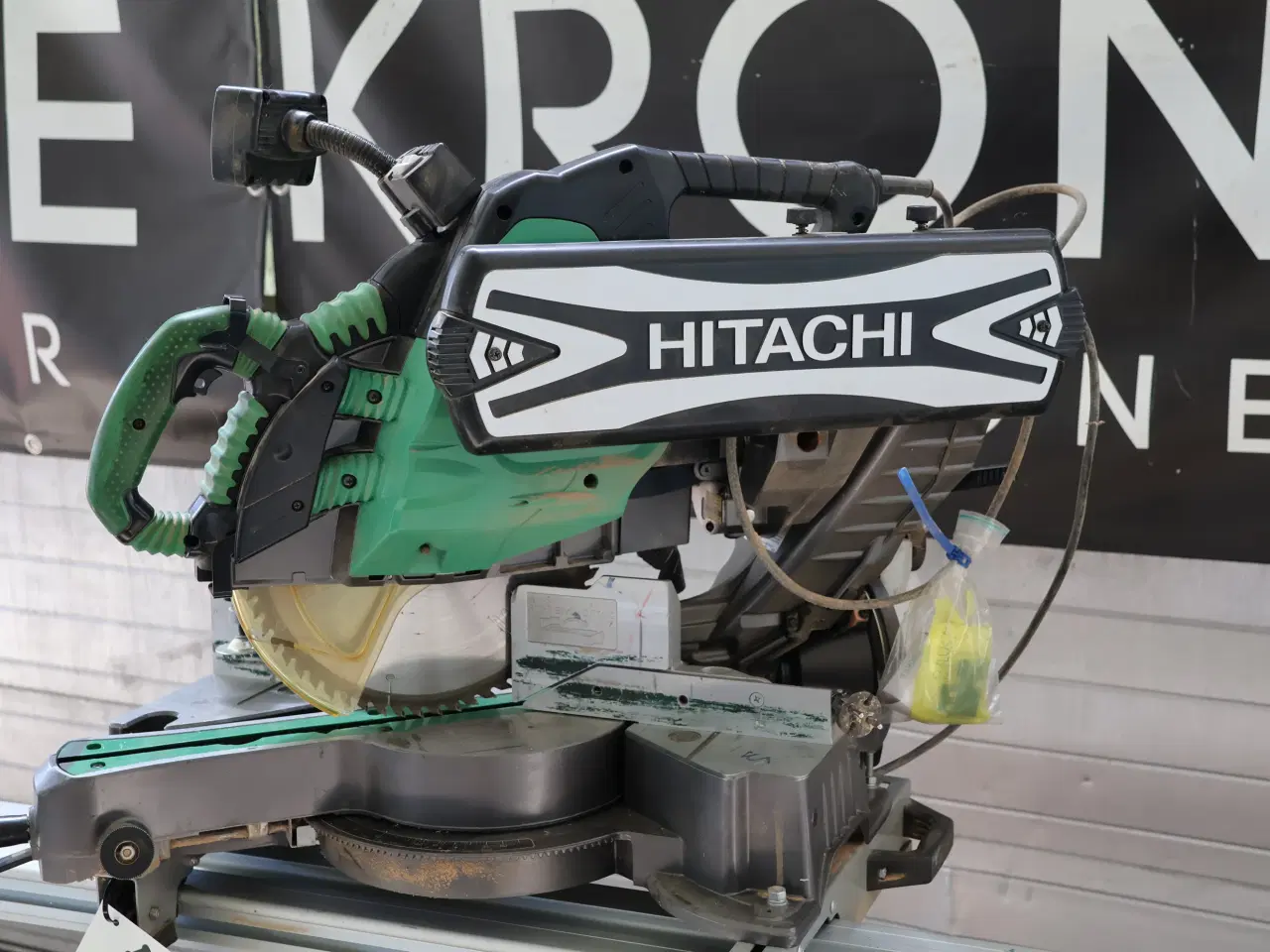 Billede 7 - Hitachi C12 LSH digital & laser, kap/geringssav