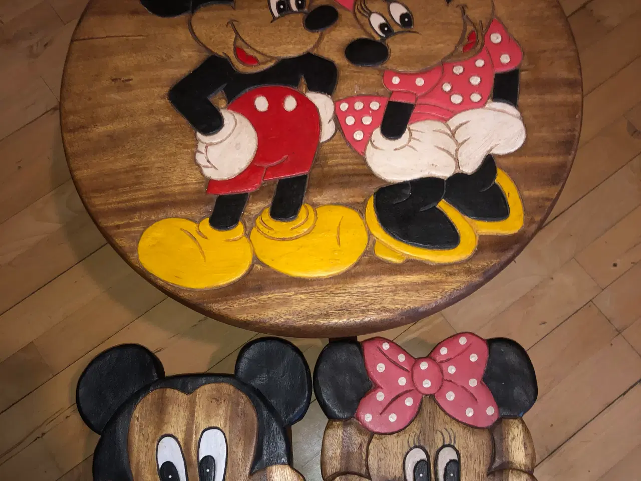 Billede 1 - Mickey/minni mouse bord og stole