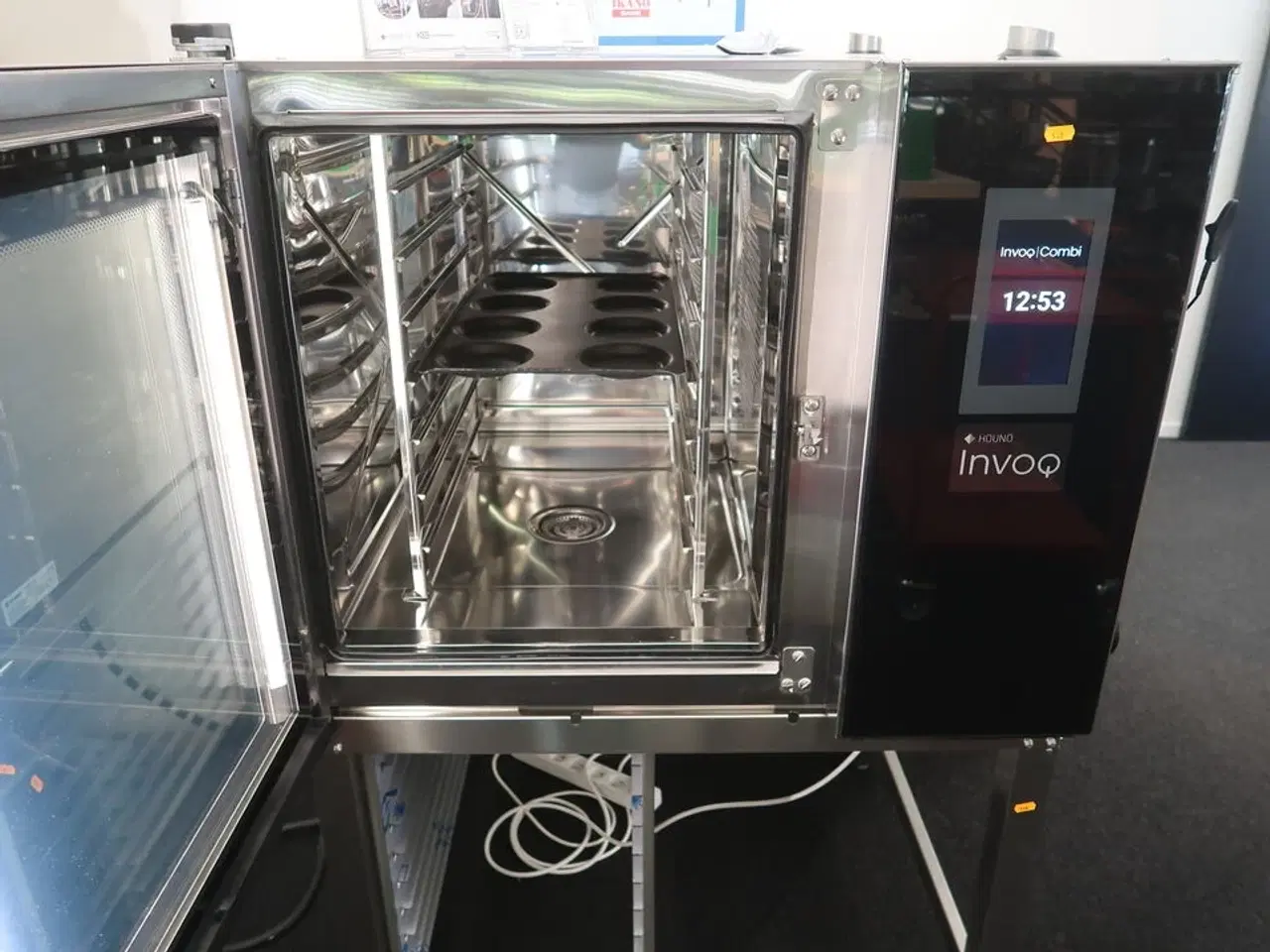 Billede 2 - Combiovn Invoq Hybrid 6-1/1 GN Hounö med understel (Udstillingsmodel)