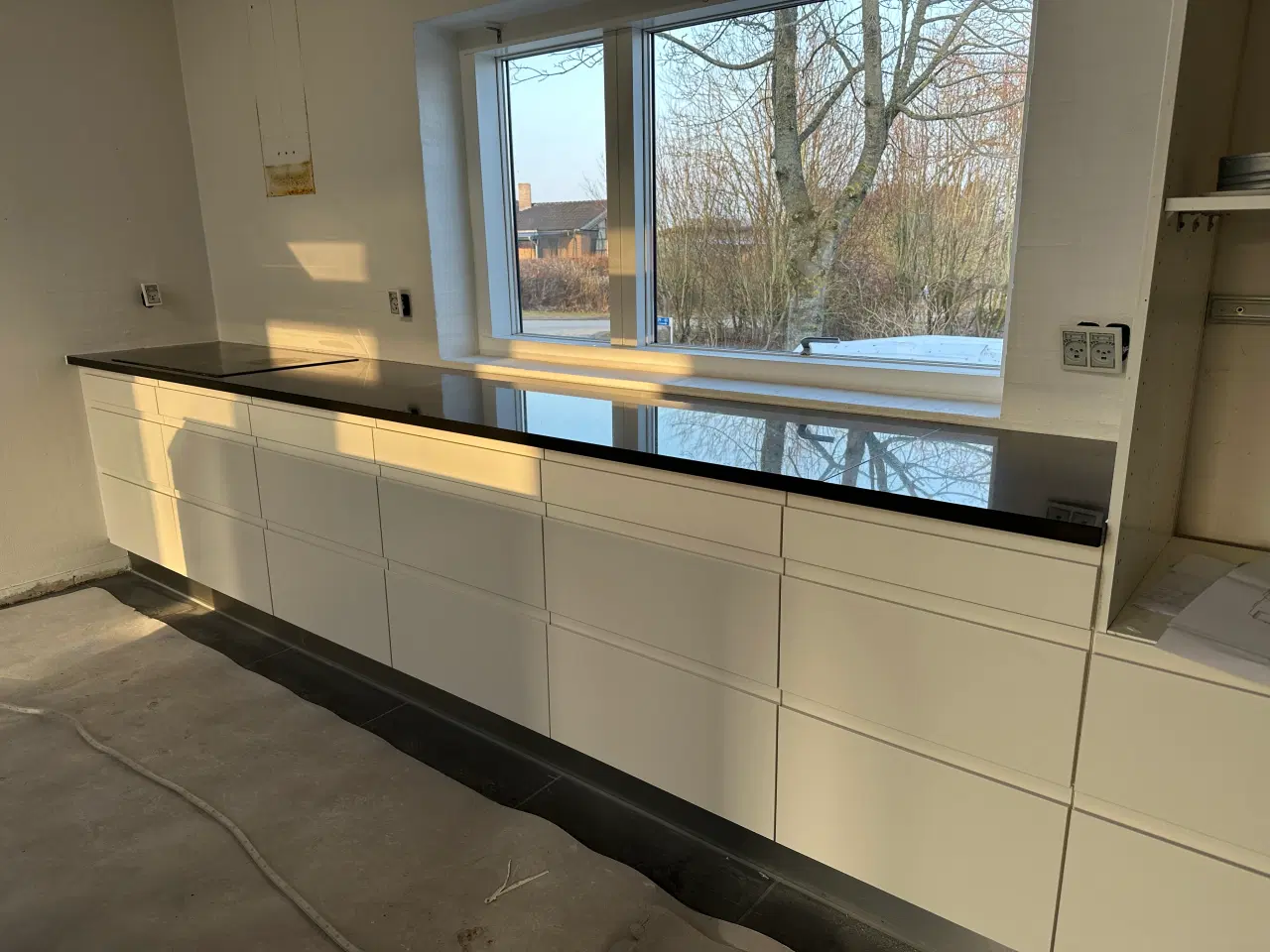 Billede 3 - HTH køkken i tidsløst design til salg