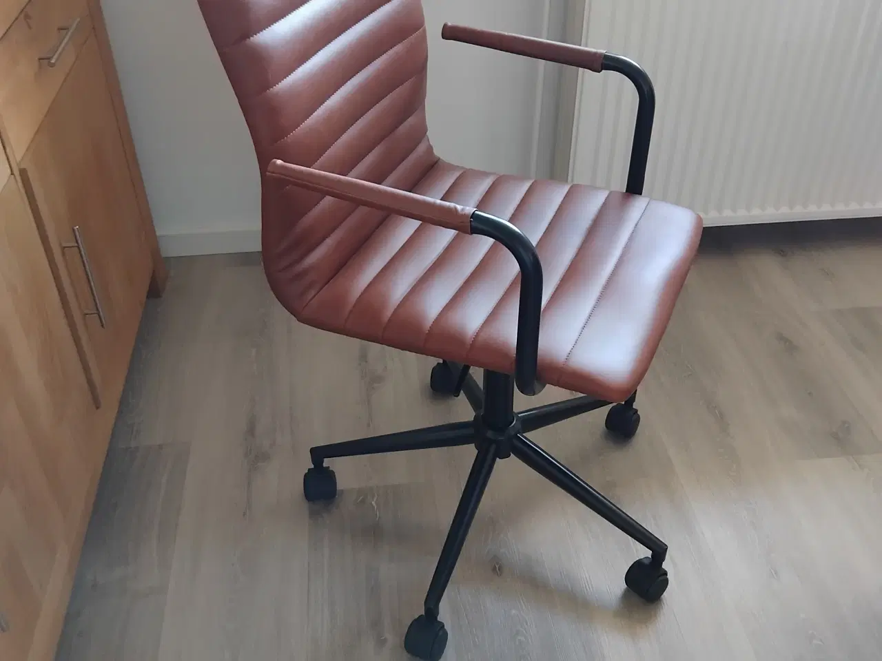 Billede 1 - Ny kontorstol Shannon fra ILVA