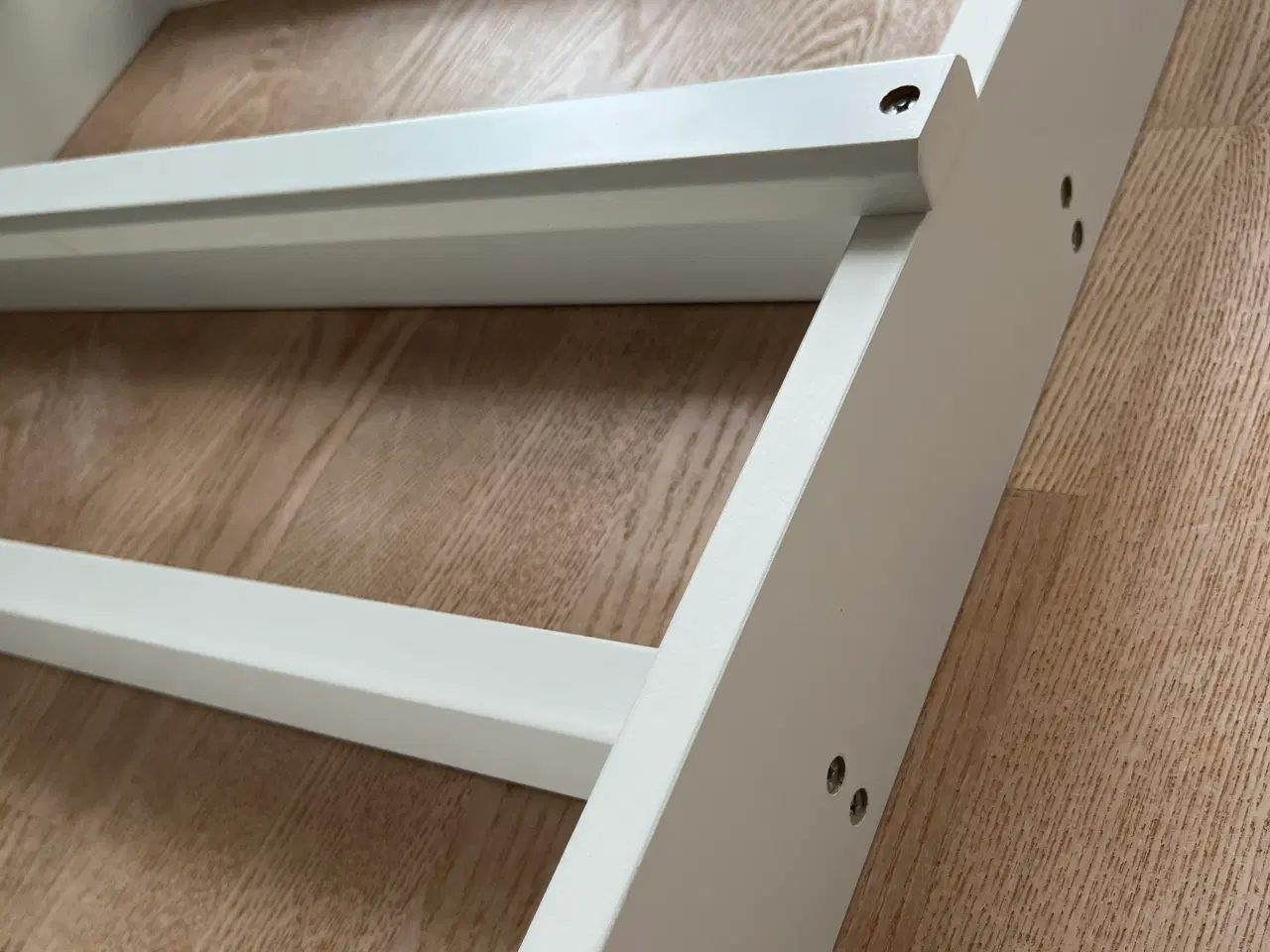 Billede 3 - Hylde til ophæng på væggen 