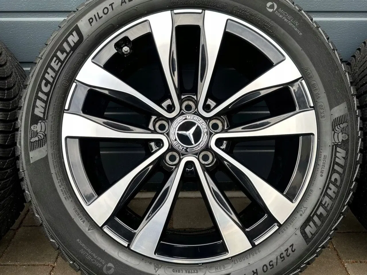 Billede 3 - VINTERHJUL MERCEDES C KLASSE W206 A206 C206 17"