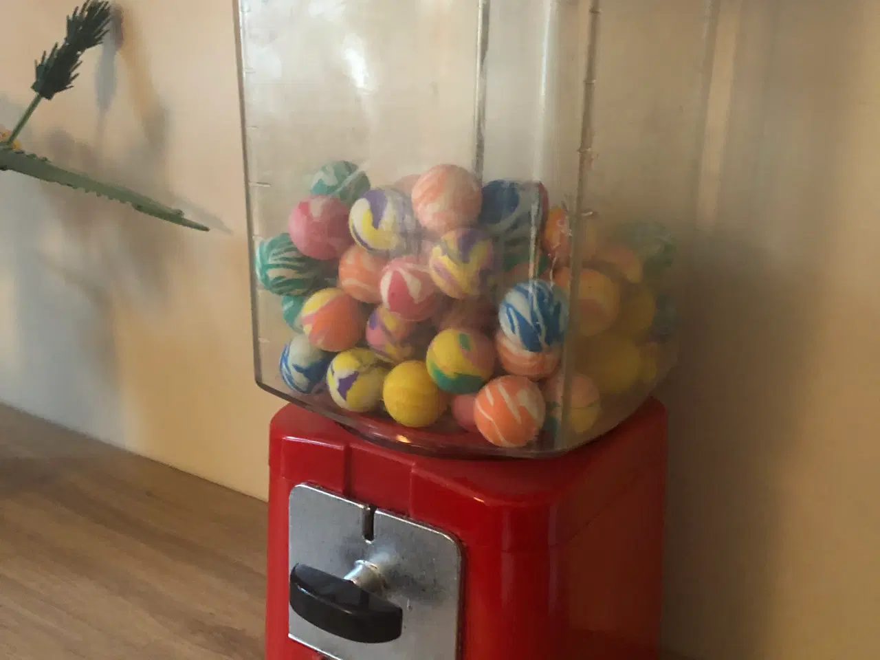 Billede 3 - Retro automat med hoppebolde 