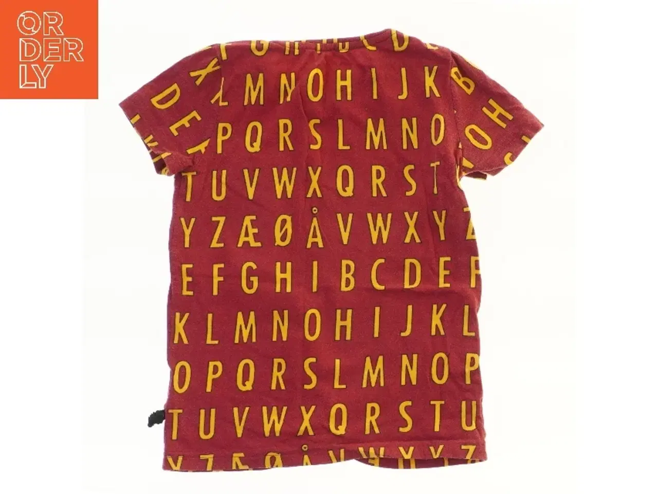 Billede 2 - Rød t-shirt med alfabet fra Ramasjang (str. 98)
