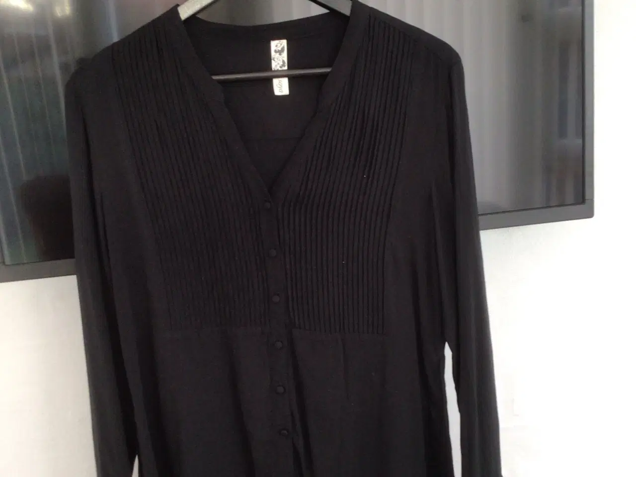 Billede 1 - Soya sort bluse. Str.m