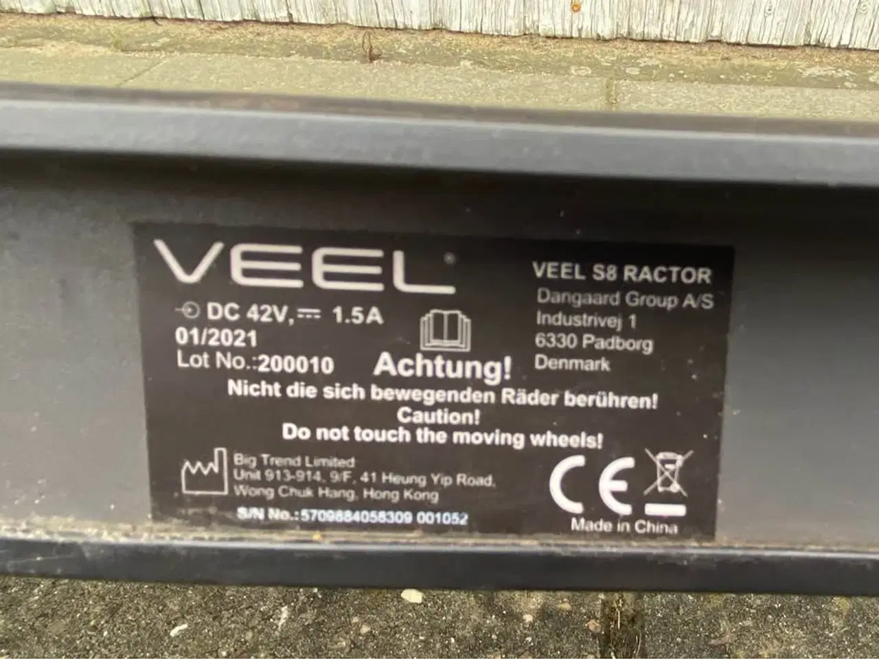 Billede 3 - Mangle oplader. Veel el løbehjul