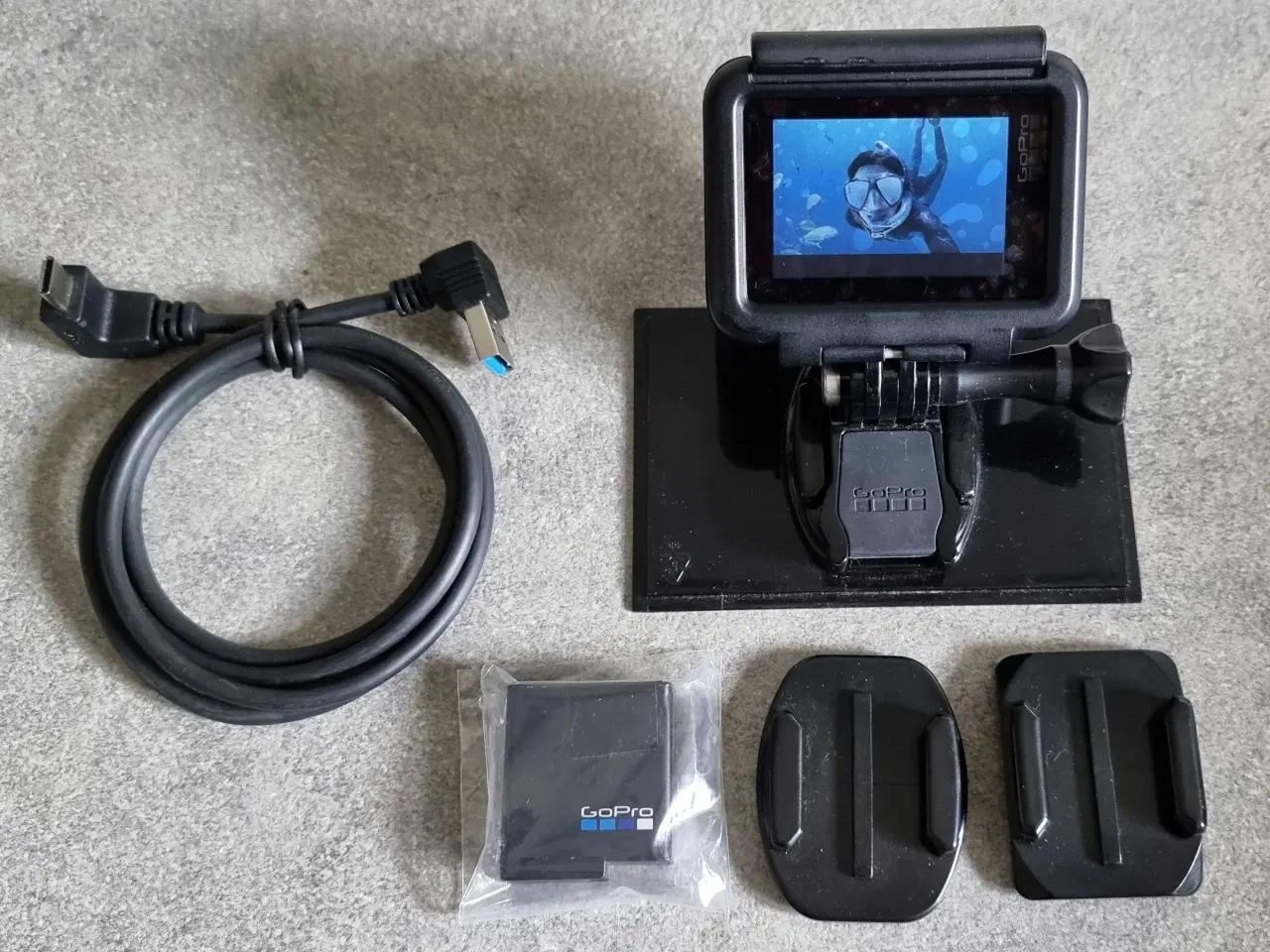 Billede 2 - Gopro Hero 6 Black + Udstyr