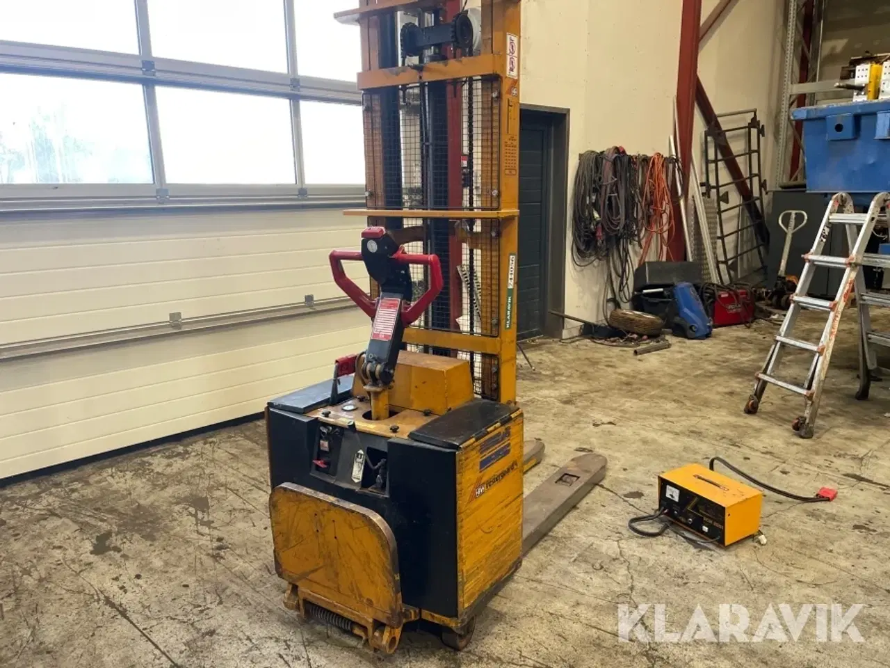 Billede 5 - Elpalleløfter BV S-12 med lader
