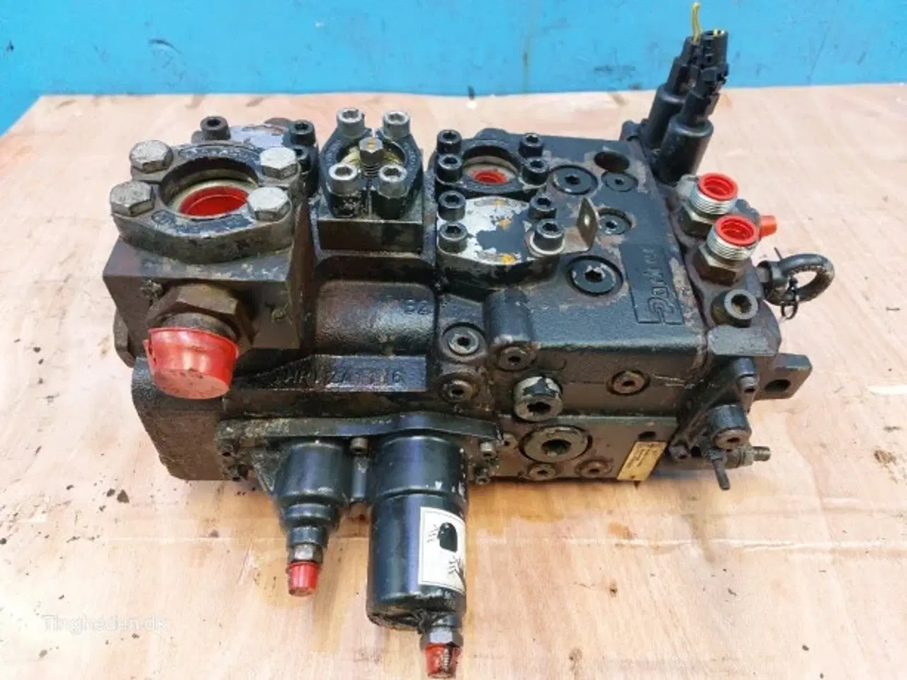 Billede 17 - JCB 427 HL Hydraulikventil 334/V1169