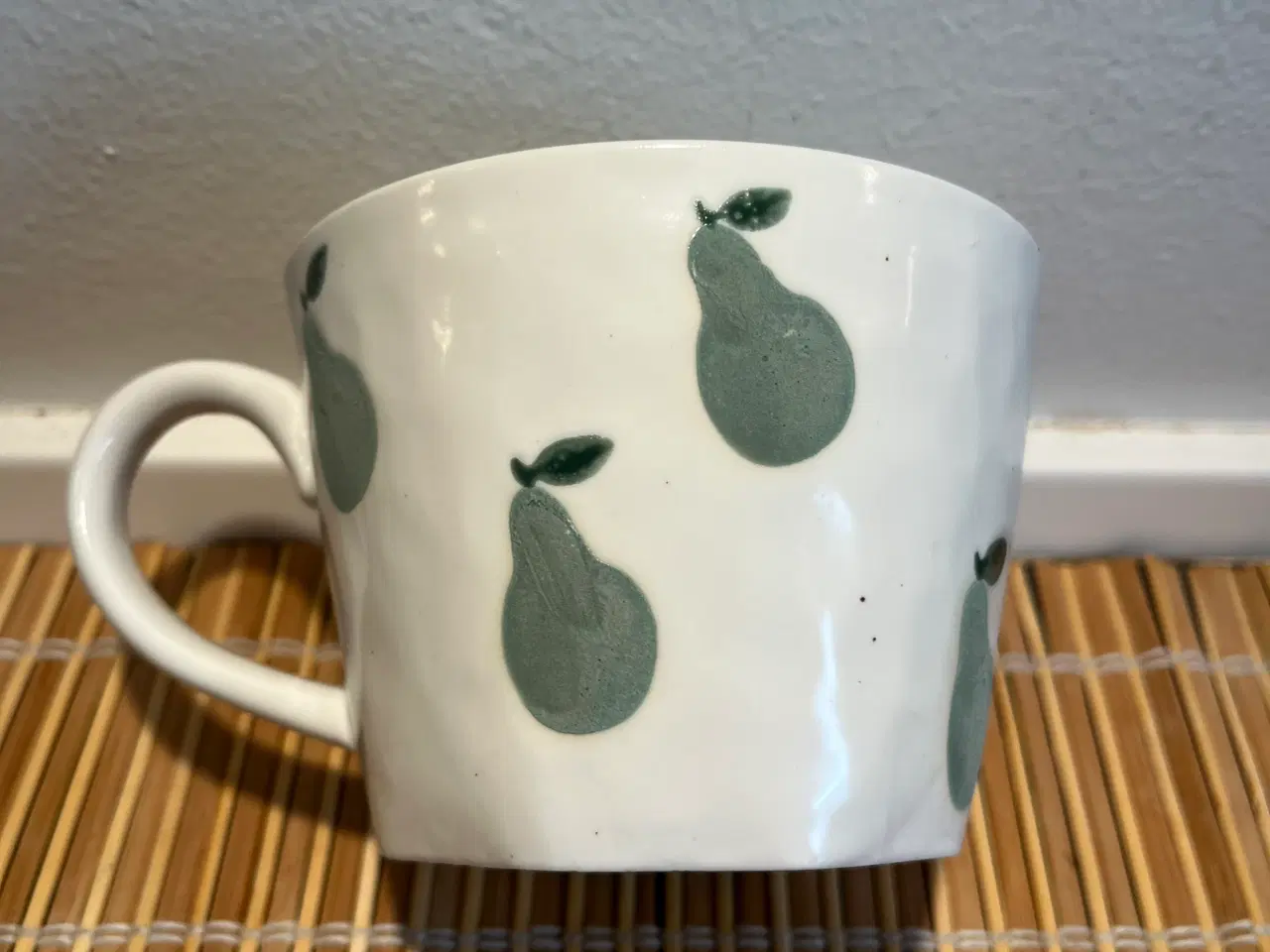 Billede 2 - Stor kop med pæremotiv  produceret Mørkegaard A/S