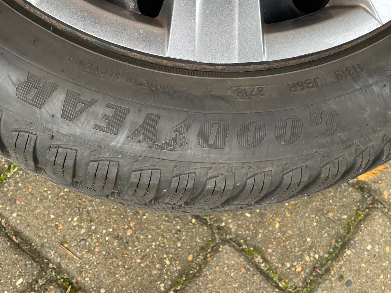 Billede 4 - Vinterdæk Good-Year 16”