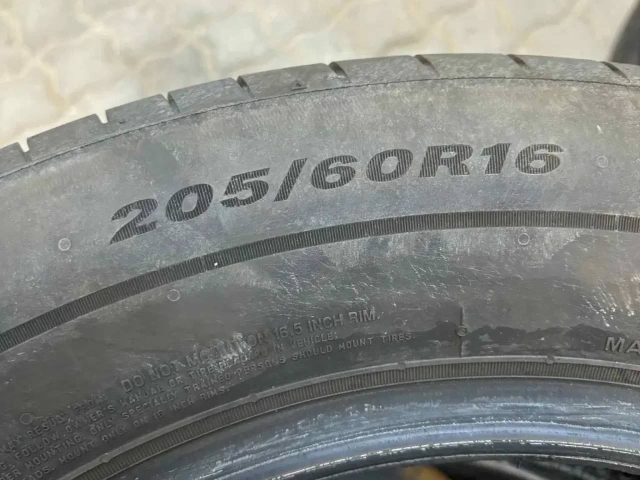 Billede 3 - Sommerdæk i forskellige str.