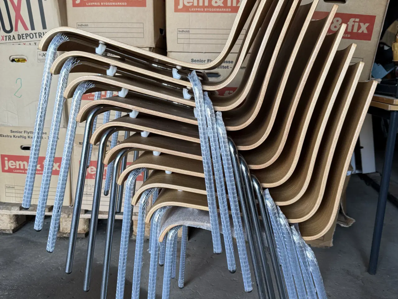 Billede 15 - 10 stk. nye Cafe VII Stole i formspændt finer